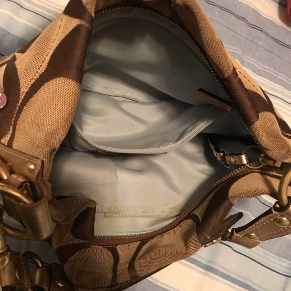 Coach signature gold shoulder bag - Picture 4 of 5